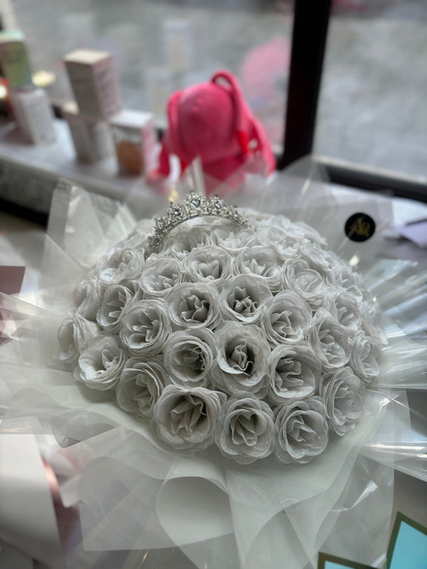 Buchet 51 trandafiri imperiali cu sclipici